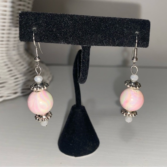 ⚡️⚡️ Pink & Silver Bracelet and Earrings Set - Picture 2 of 5